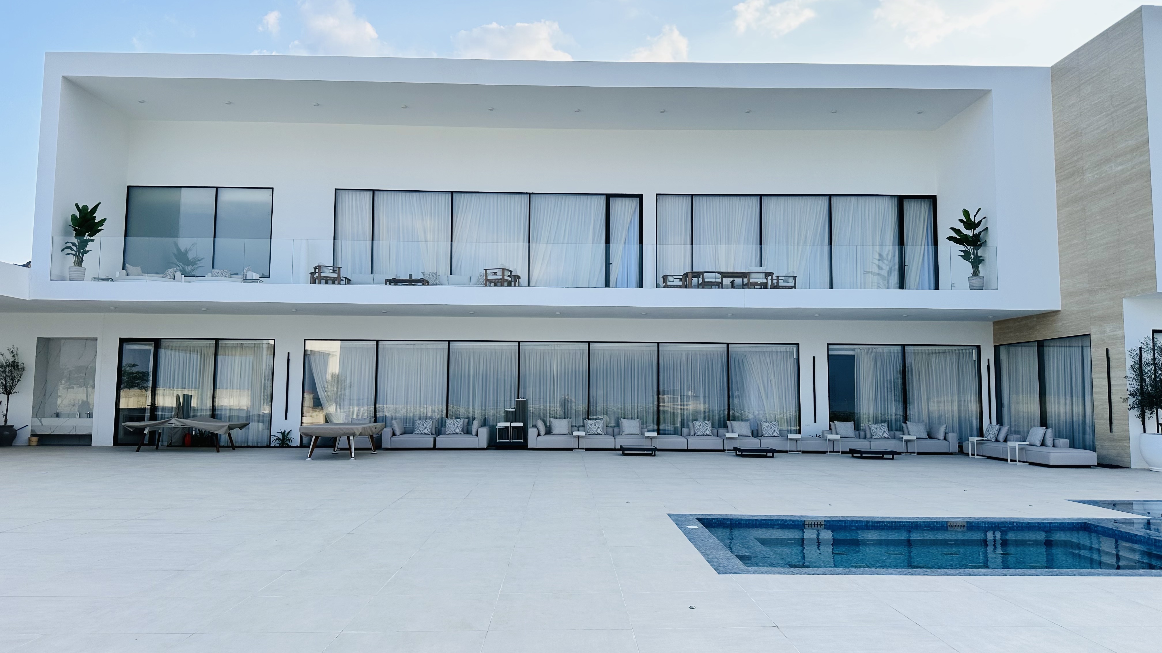 Pool facade on the Dibba waterfront